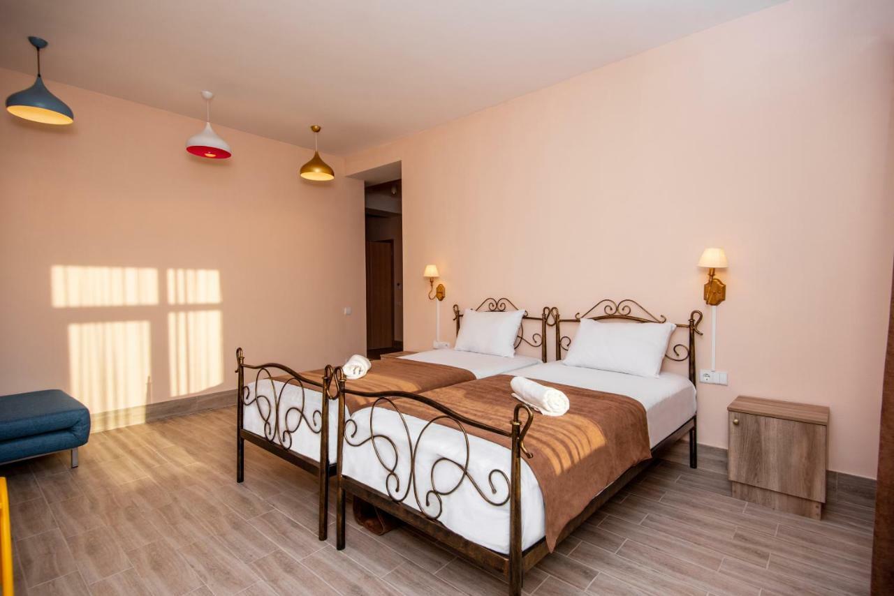 Tonusi Luxe Hotel In The Historic City Center Tbilisi Exterior foto